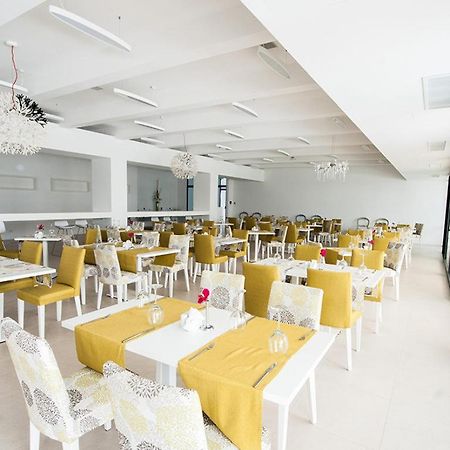 Hotel Favorit Venus Exterior foto